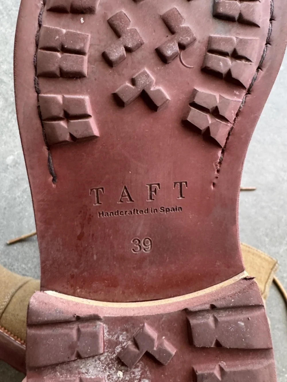 Taft retail dark